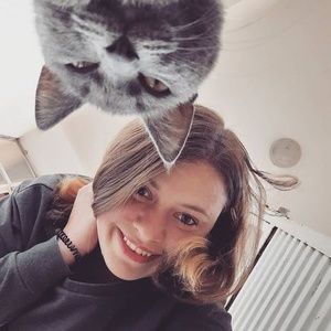 Meet your Posher, Iva